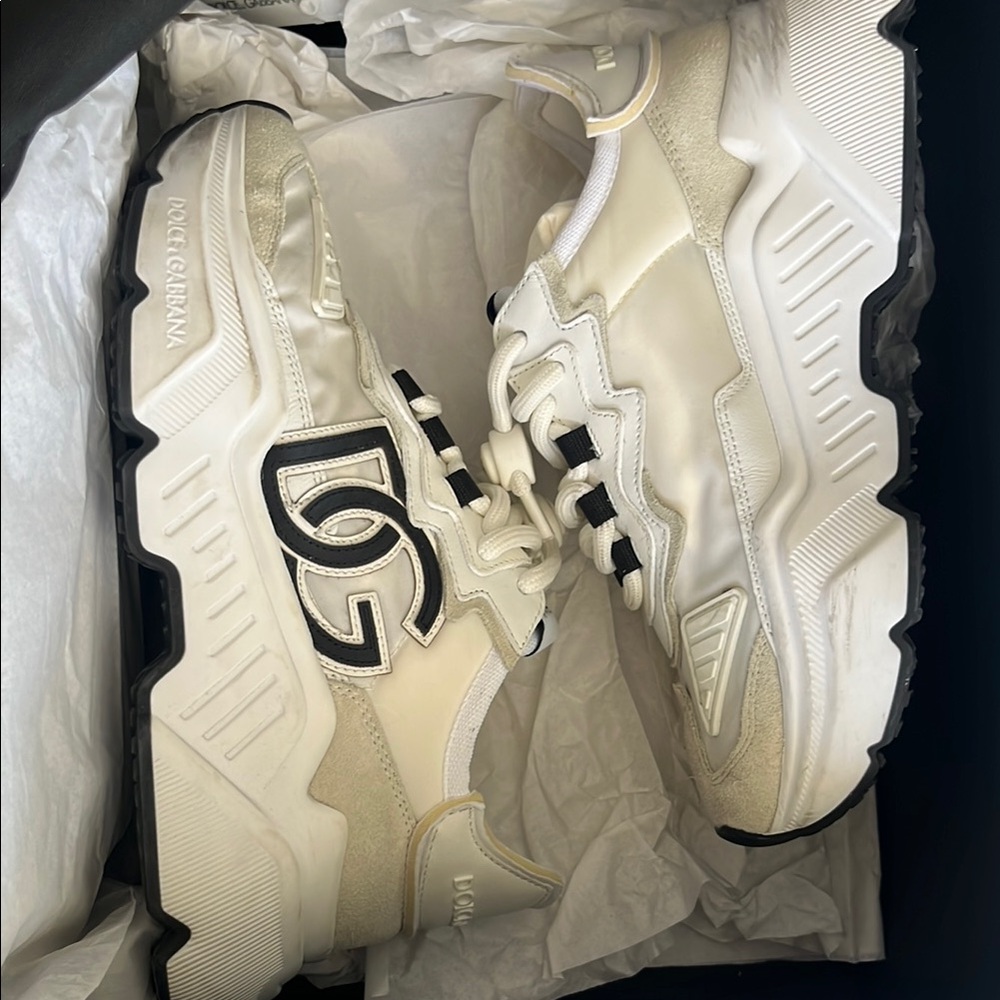 Dolce & Gabbana White Sneakers